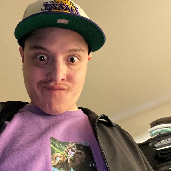 Meet your Posher, Enos - Picture 1 of 1